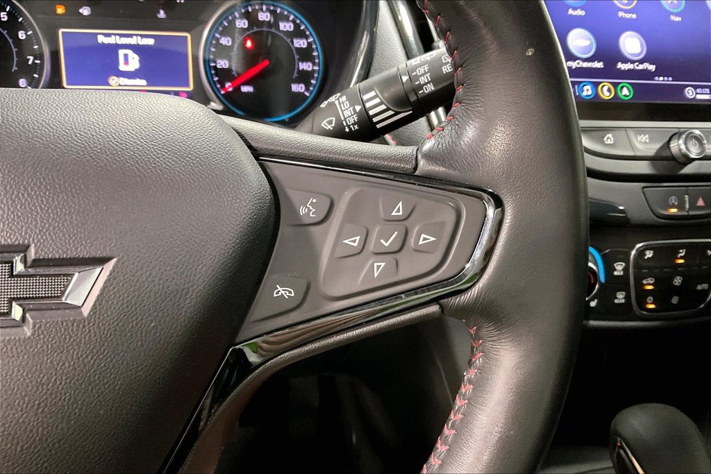 Used 2022 Chevrolet Equinox RS w/ RS Leather Package FWD image 25