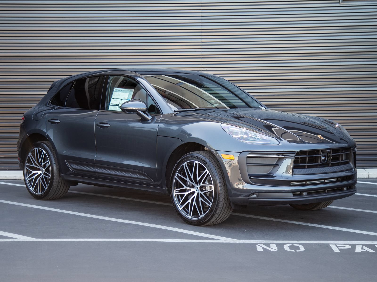 New 2026 Porsche Macan AWD/4WD image 9