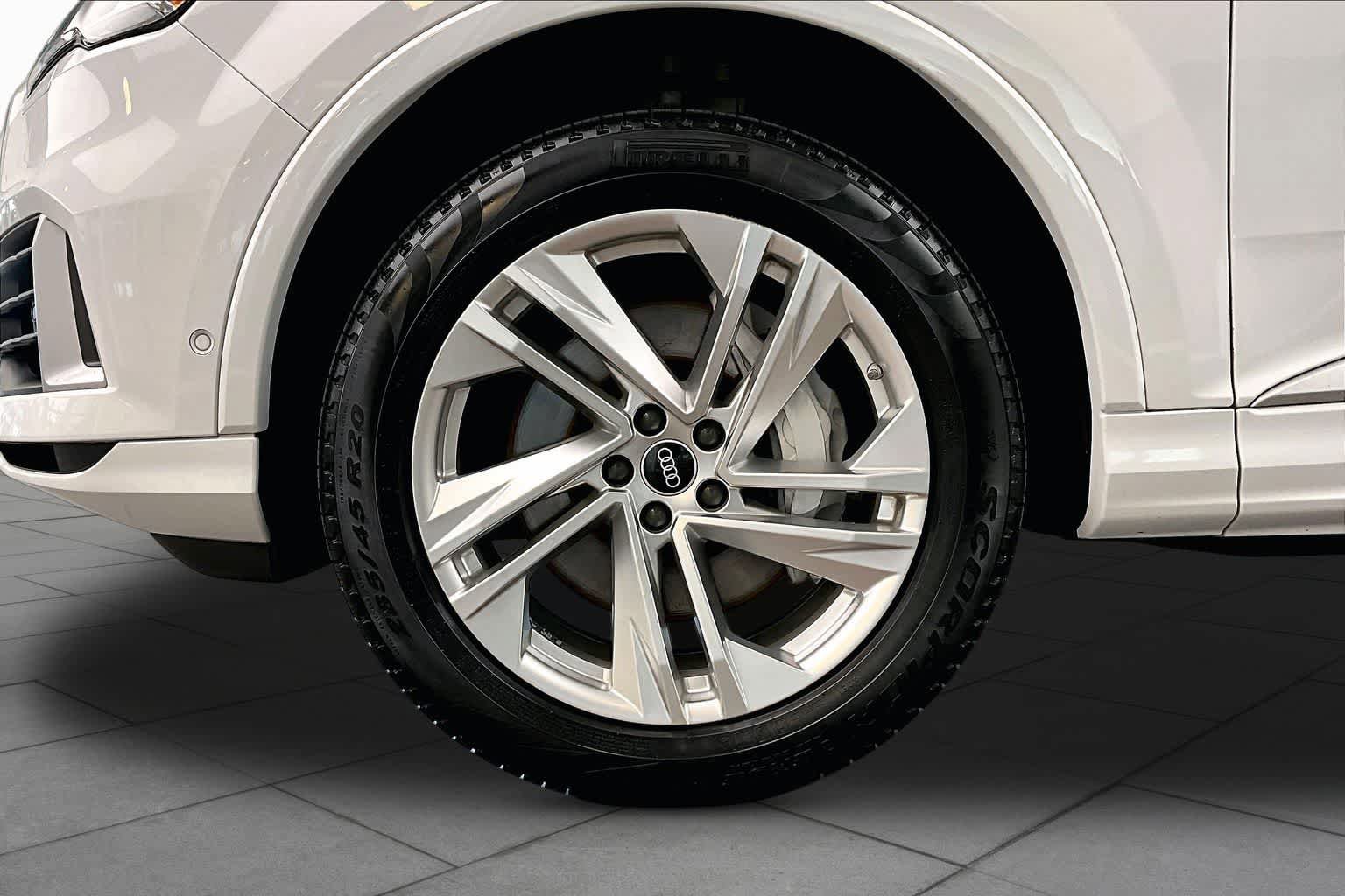 Certified 2023 Audi Q7 3.0T Premium Plus w/ Premium Plus Package AWD/4WD image 11