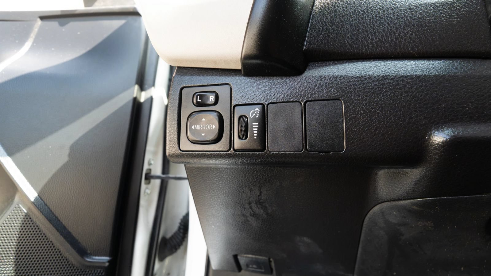 Used 2019 Toyota Corolla LE FWD image 42