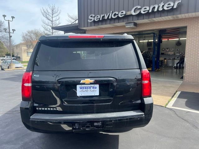 Used 2018 Chevrolet Suburban LT image 5