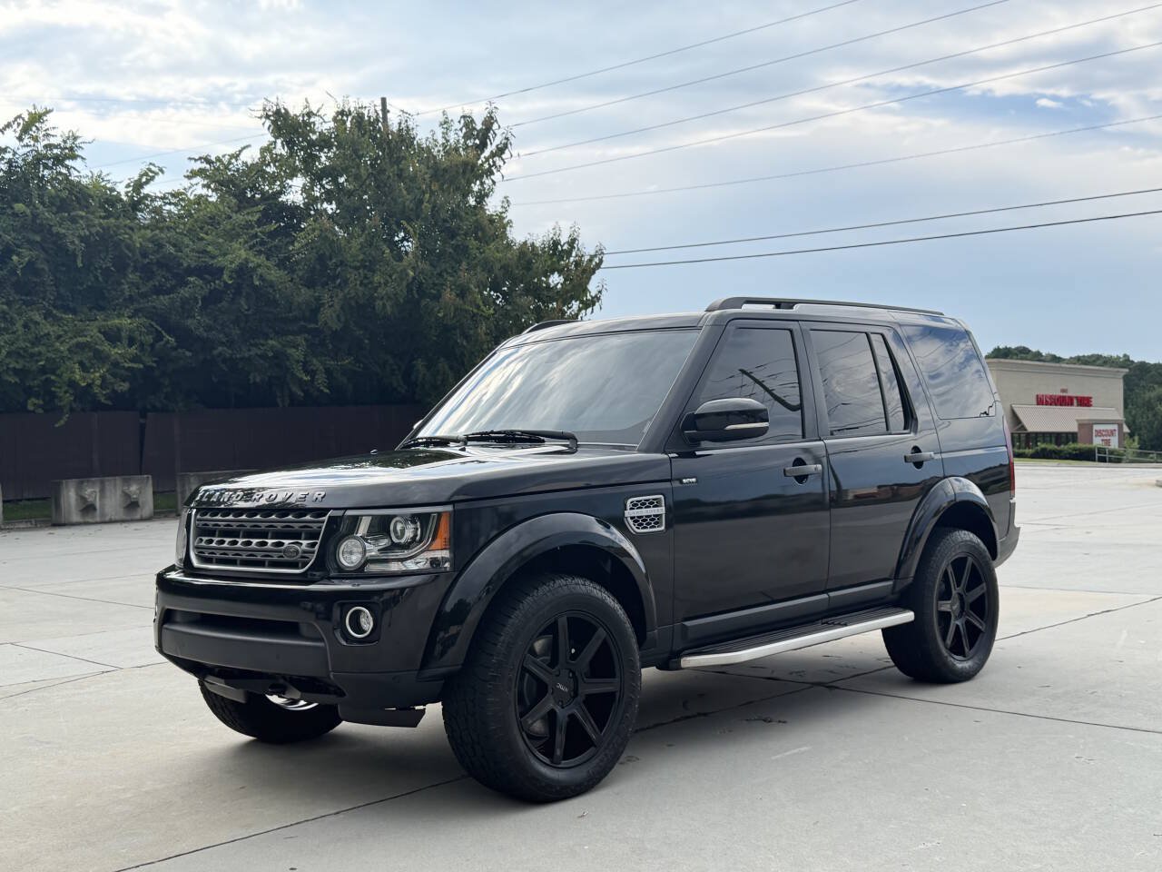 Used 2015 Land Rover LR4 HSE AWD/4WD image 1