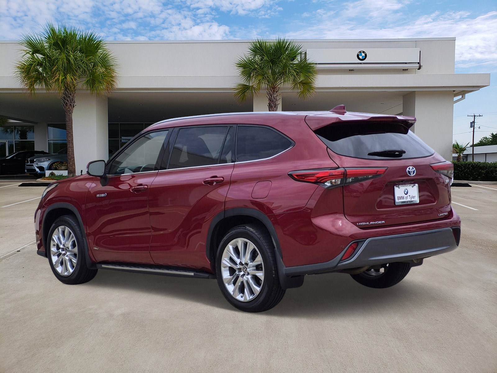 Used 2021 Toyota Highlander Limited AWD/4WD image 6