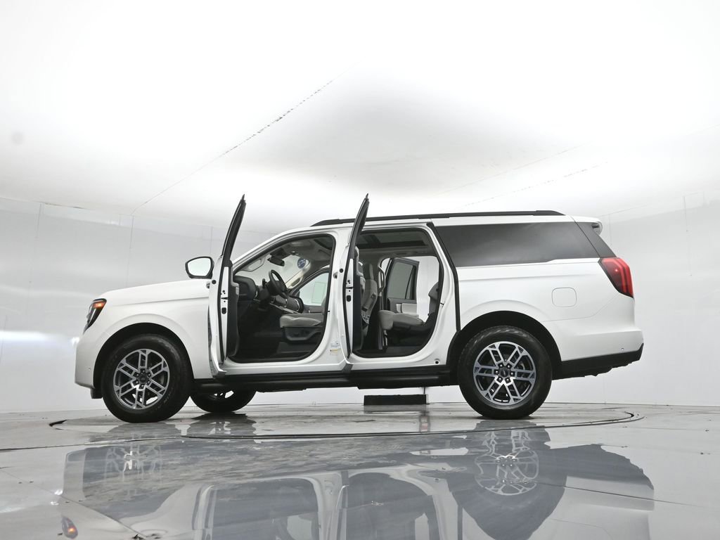 Used 2025 Ford Expedition Max Active image 58