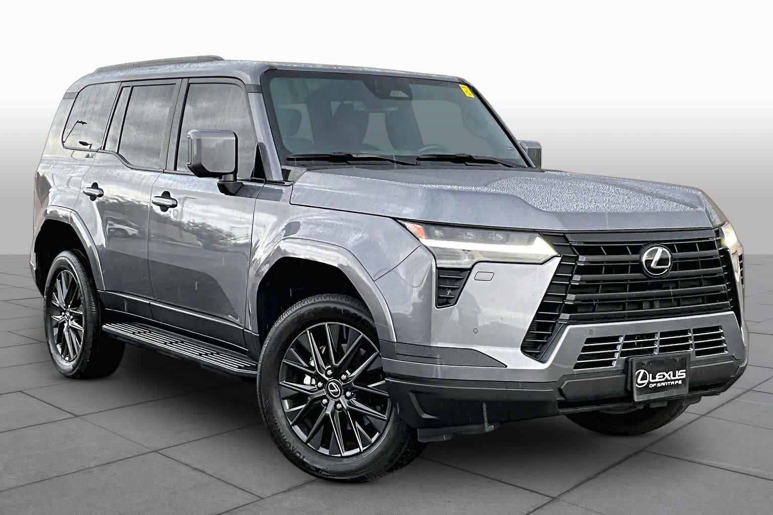 Used 2025 Lexus GX 550 w/ Accessory Package (2T) AWD/4WD image 3