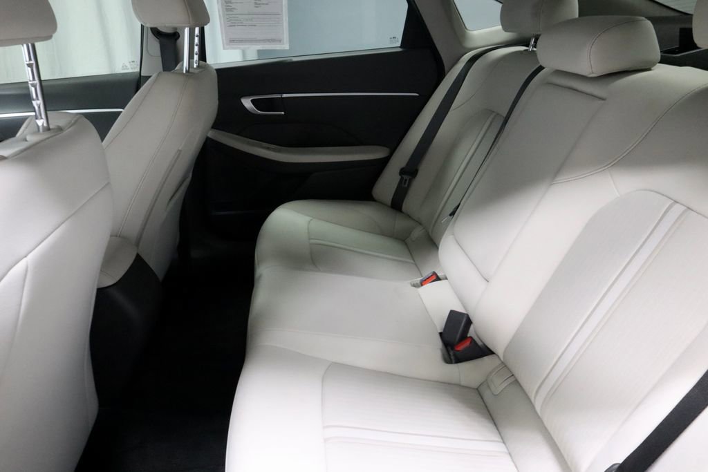 Certified 2024 Hyundai Sonata SEL w/ Convenience Package image 22