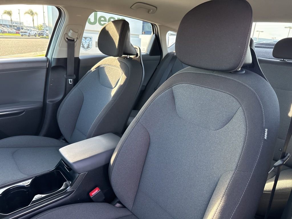 Used 2025 Kia K4 LXS image 18