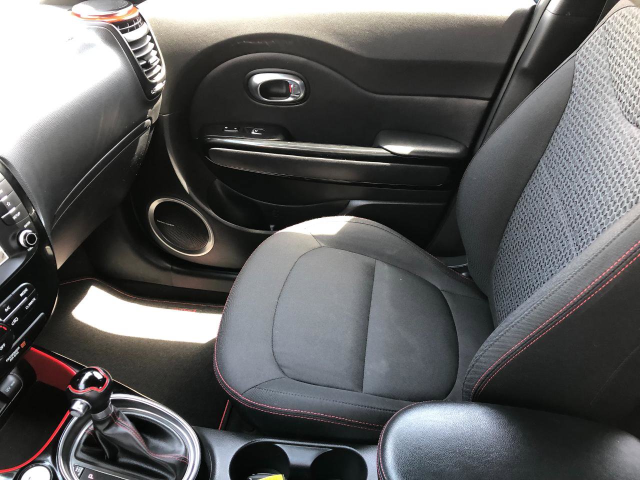 Used 2018 Kia Soul + FWD image 23