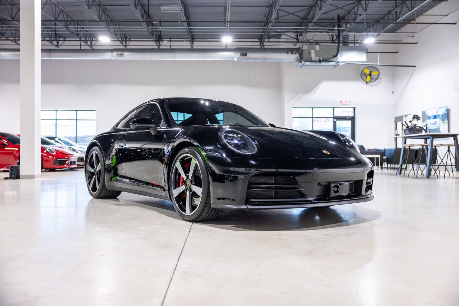 Used 2025 Porsche 911 Carrera S RWD image 3