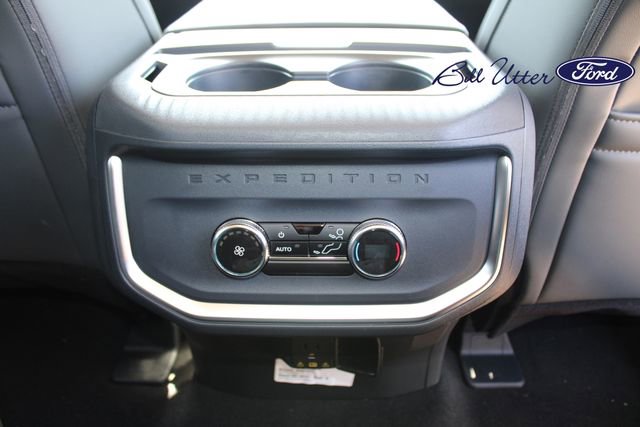 New 2026 Ford Expedition Active image 11