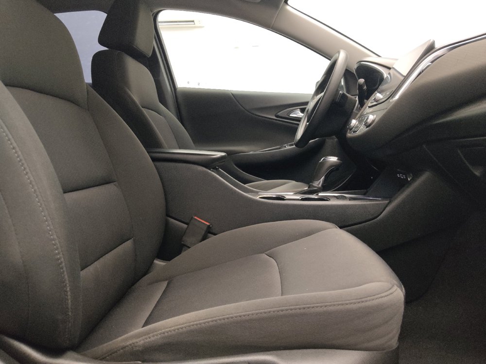 Used 2020 Chevrolet Malibu LT FWD image 21