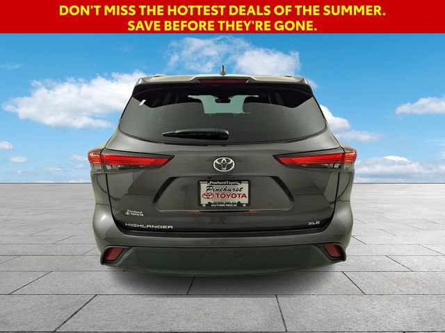 Used 2023 Toyota Highlander XLE FWD image 7