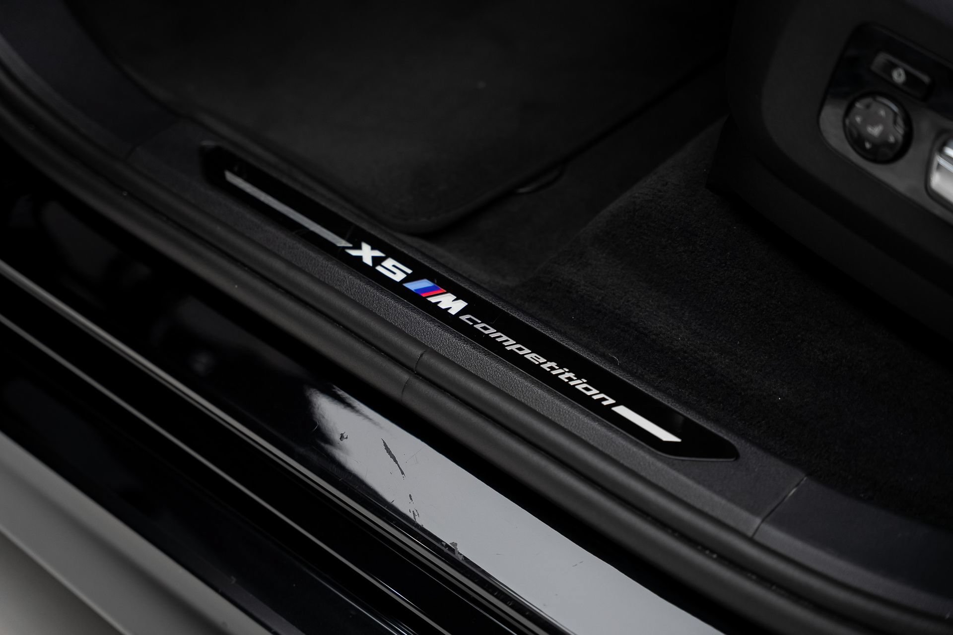 Used 2024 BMW X5 M Competition w/ Executive Package AWD/4WD image 63