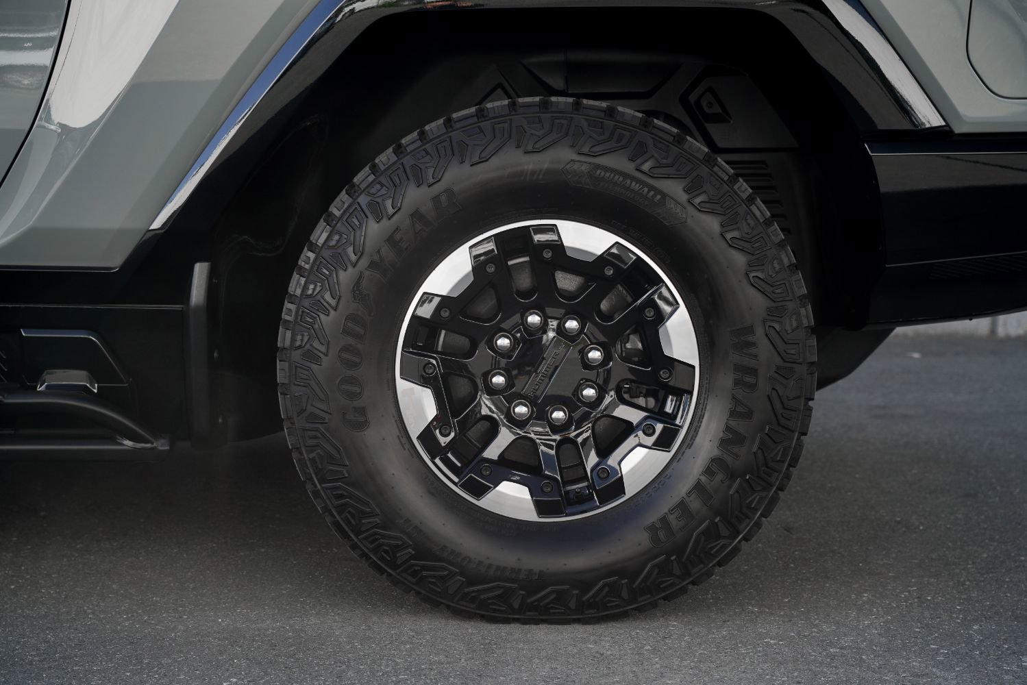 Used 2024 GMC Hummer EV 3X w/ Extreme Off-Road Package image 13