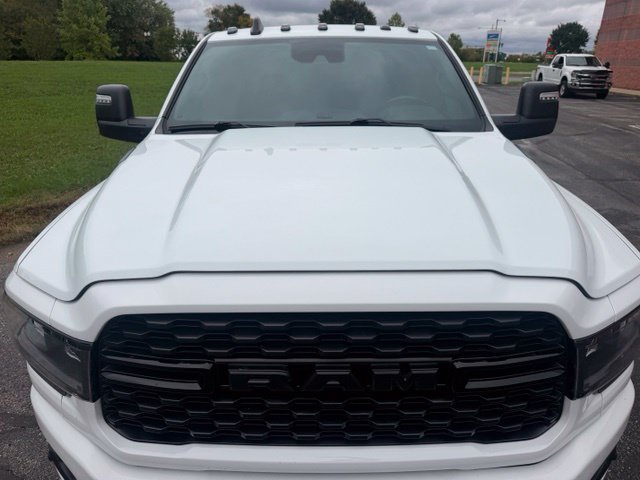 Used 2024 RAM 3500 Big Horn w/ Night Edition AWD/4WD image 8