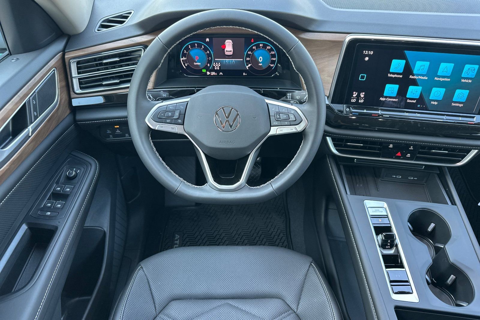 New 2026 Volkswagen Atlas SE image 13