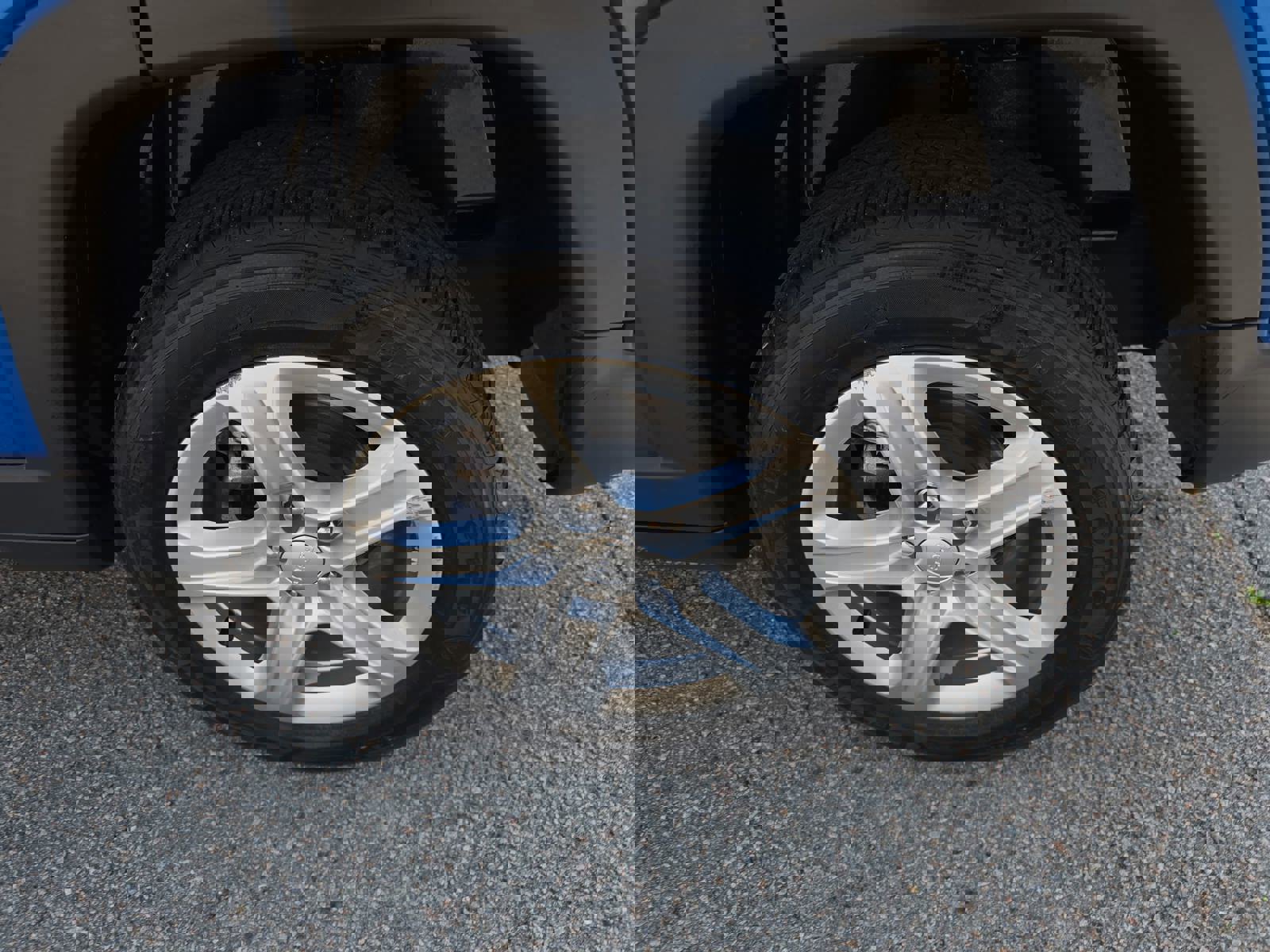 Used 2023 Jeep Compass Sport image 35