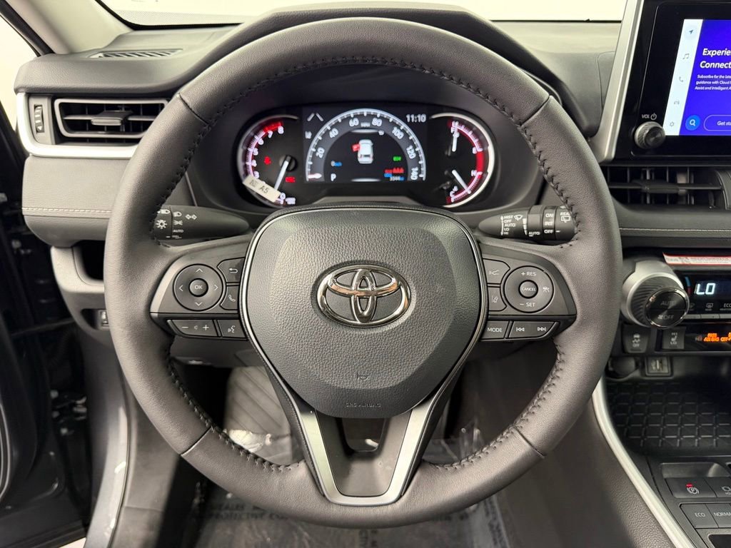 Used 2025 Toyota RAV4 XLE w/ Convenience Package FWD image 27