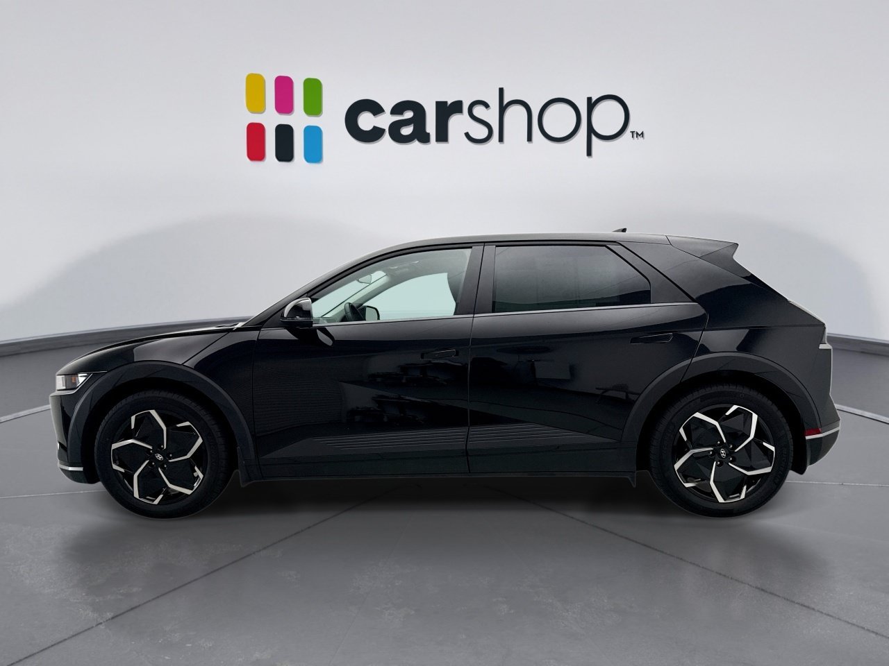 Used 2024 Hyundai Ioniq 5 SEL AWD/4WD image 2
