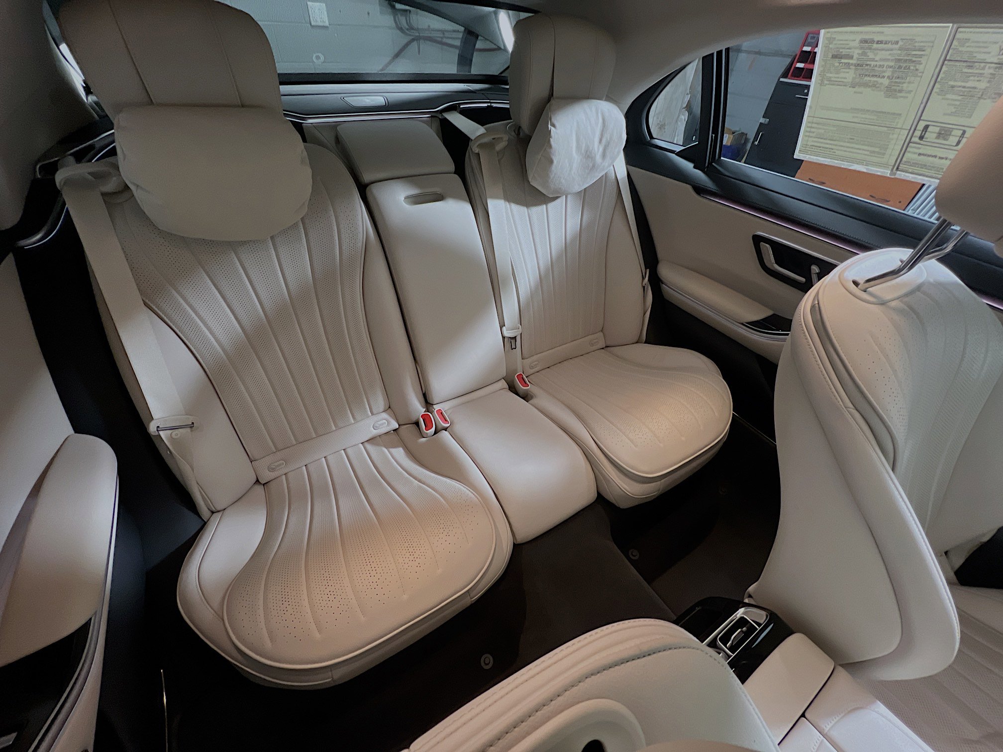 Used 2023 Mercedes-Benz S 500 4MATIC image 32