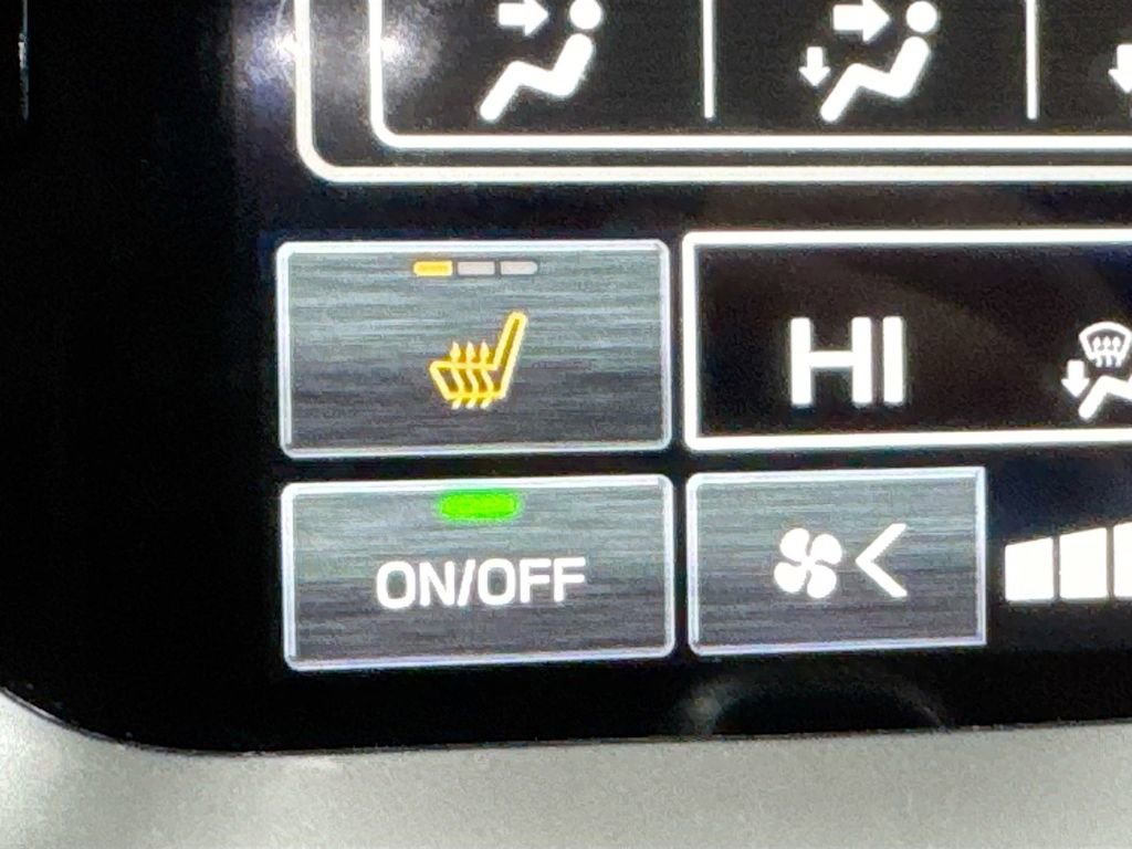 Used 2023 Subaru Outback Premium image 17