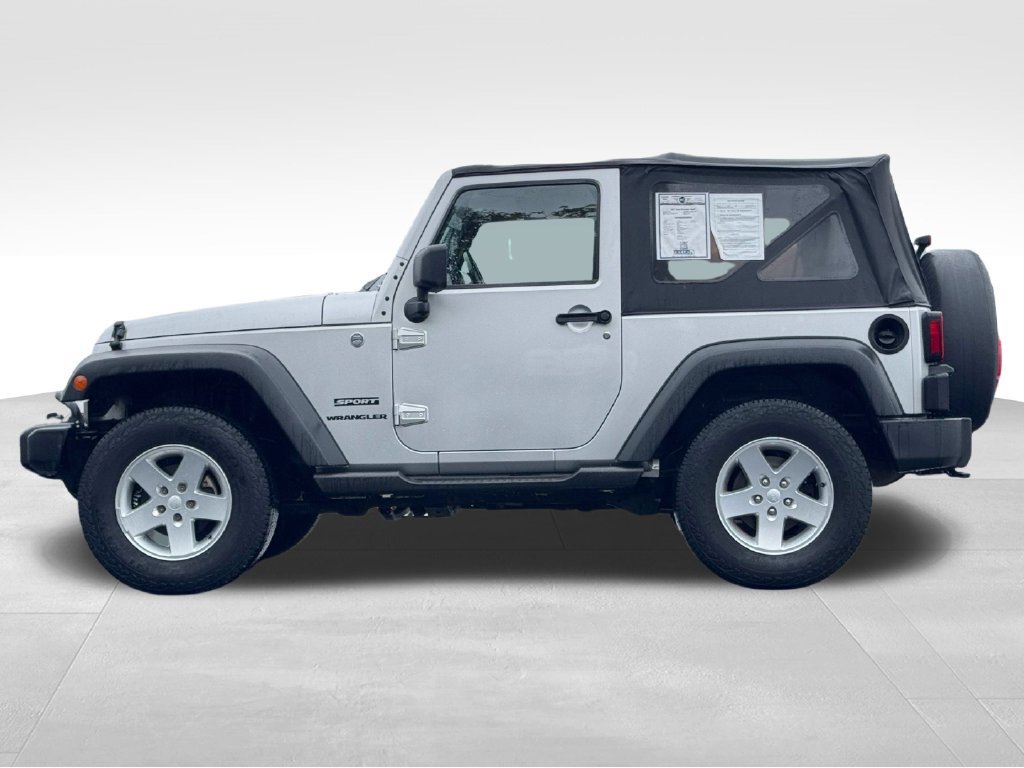Used 2011 Jeep Wrangler Sport AWD/4WD image 4
