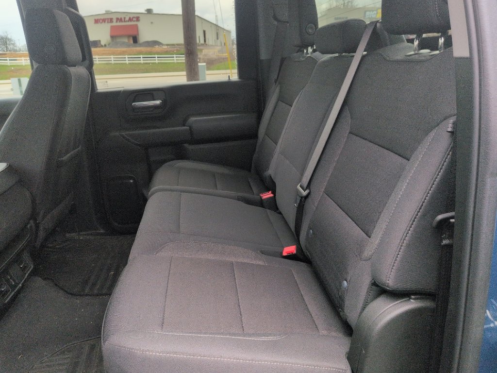 Used 2025 Chevrolet Silverado 2500 Custom w/ Custom Convenience Package image 6