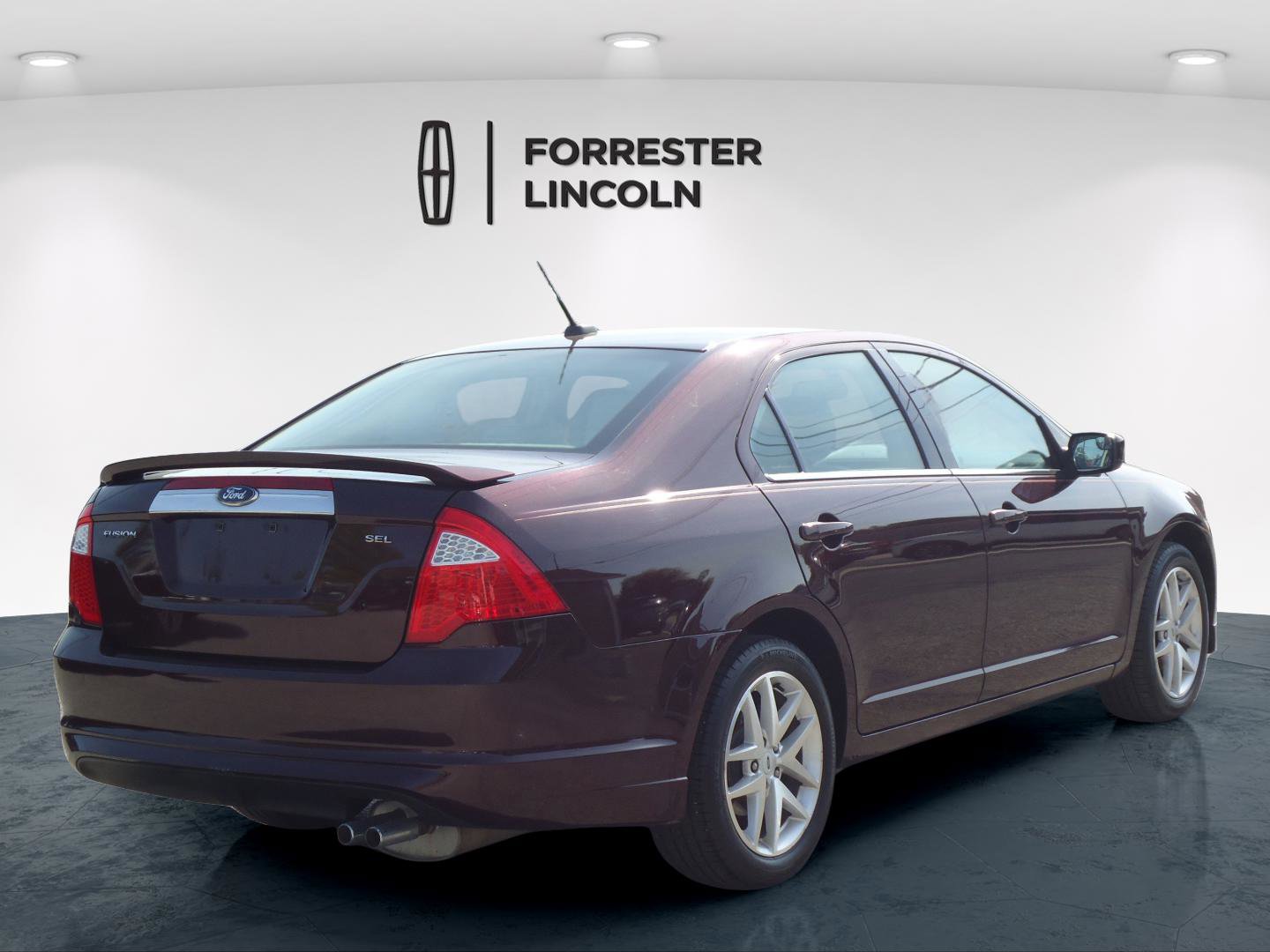 Used 2011 Ford Fusion SEL FWD image 3