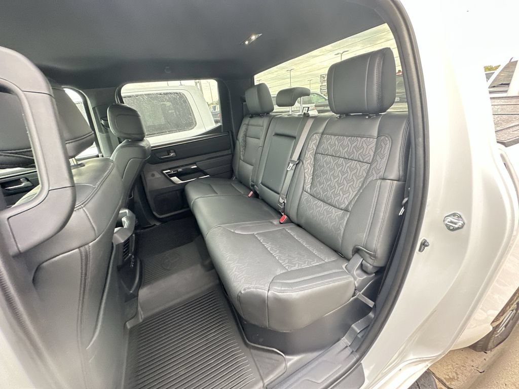 Used 2025 Toyota Tundra Limited AWD/4WD image 26