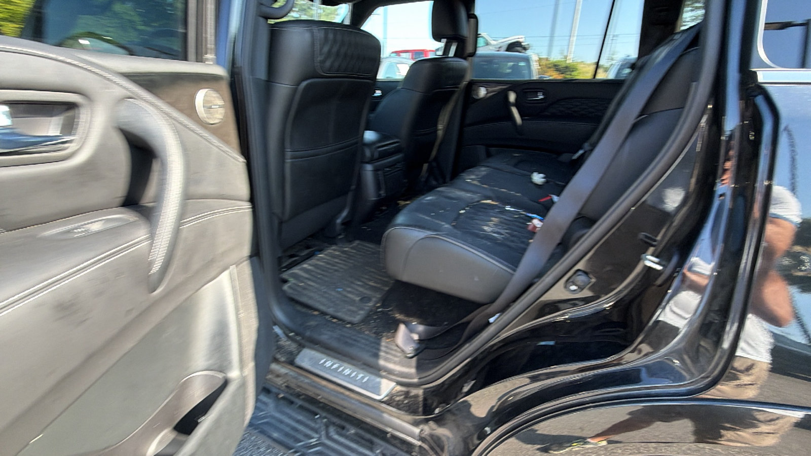 Used 2024 INFINITI QX80 Sensory AWD/4WD image 24