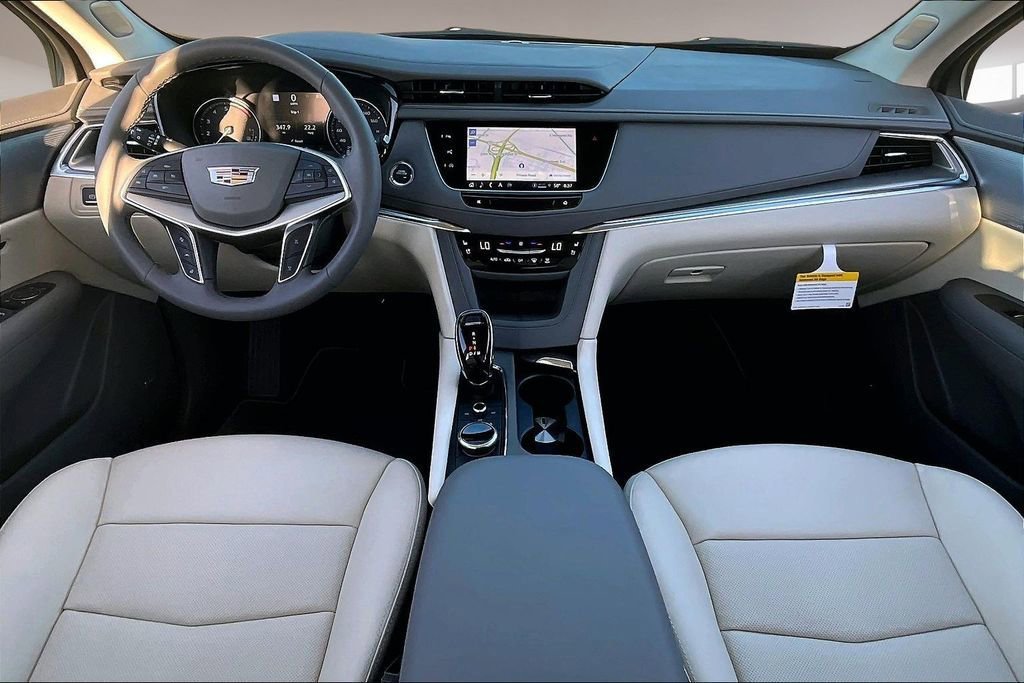 New 2026 Cadillac XT5 Premium Luxury w/ Driver Assist Package FWD image 5