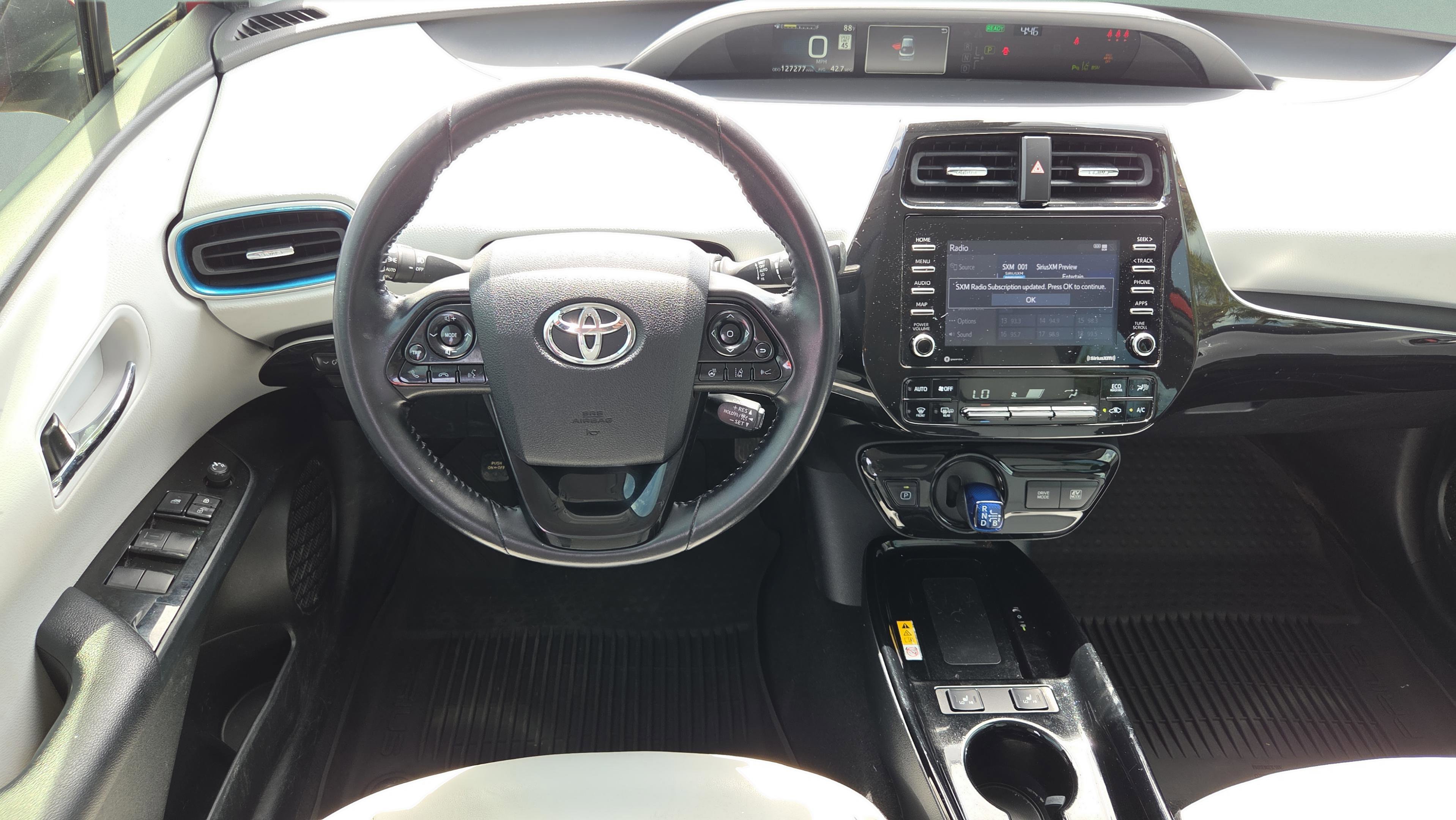 Used 2022 Toyota Prius XLE FWD image 13