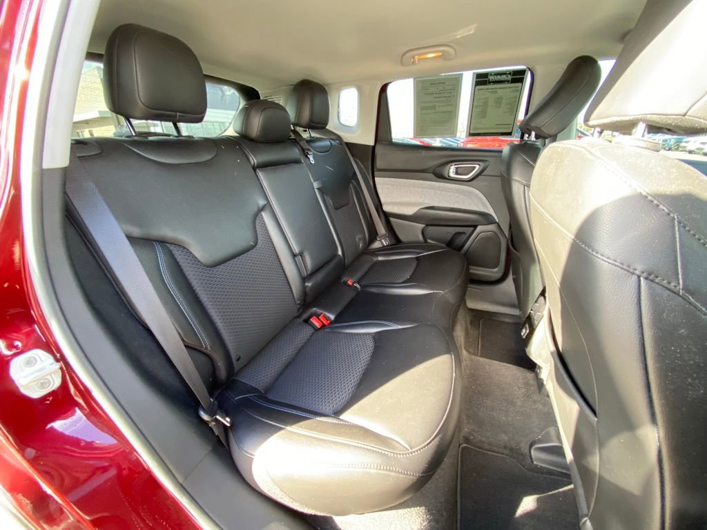 Used 2022 Jeep Compass Latitude FWD image 26