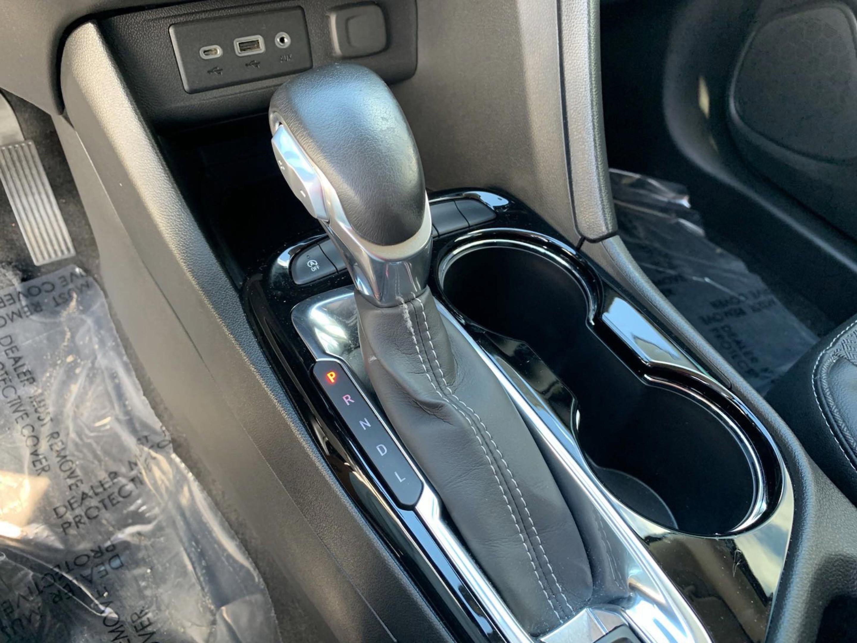 Used 2021 Buick Encore GX Select image 24