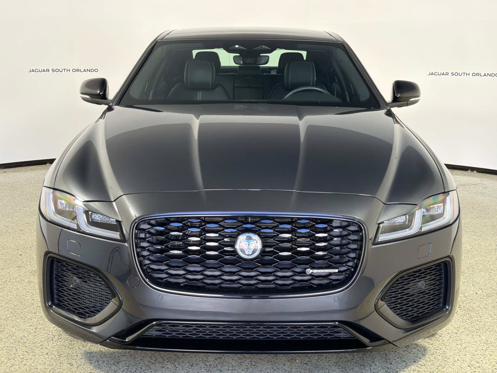 Used 2024 Jaguar XF R-Dynamic SE AWD/4WD image 8