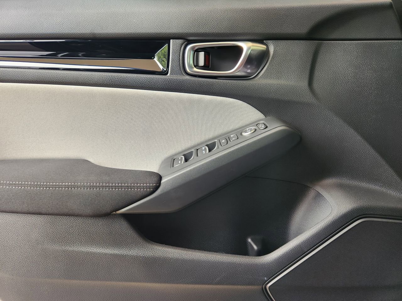 Used 2025 Honda Civic Sport image 22