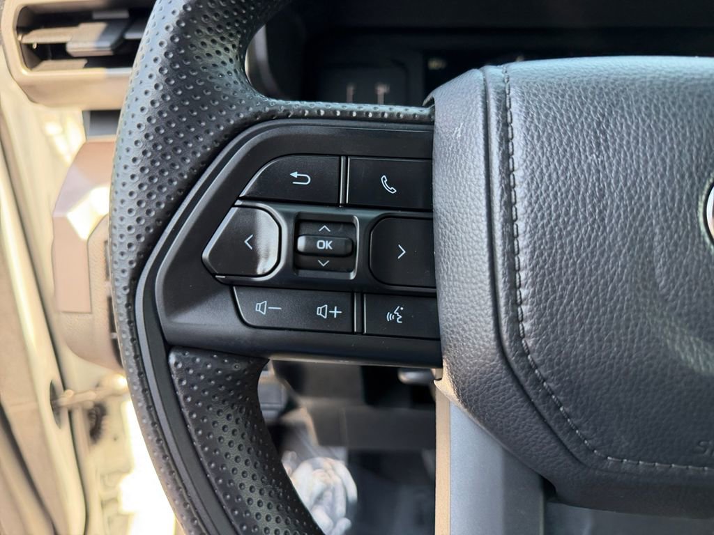 Used 2025 Toyota Tacoma SR5 image 21