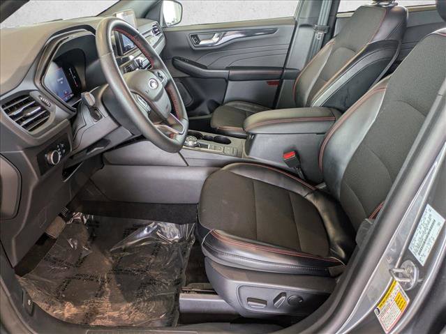 Used 2025 Ford Escape ST-Line image 18