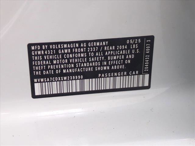 Used 2025 Volkswagen GTI SE FWD image 29