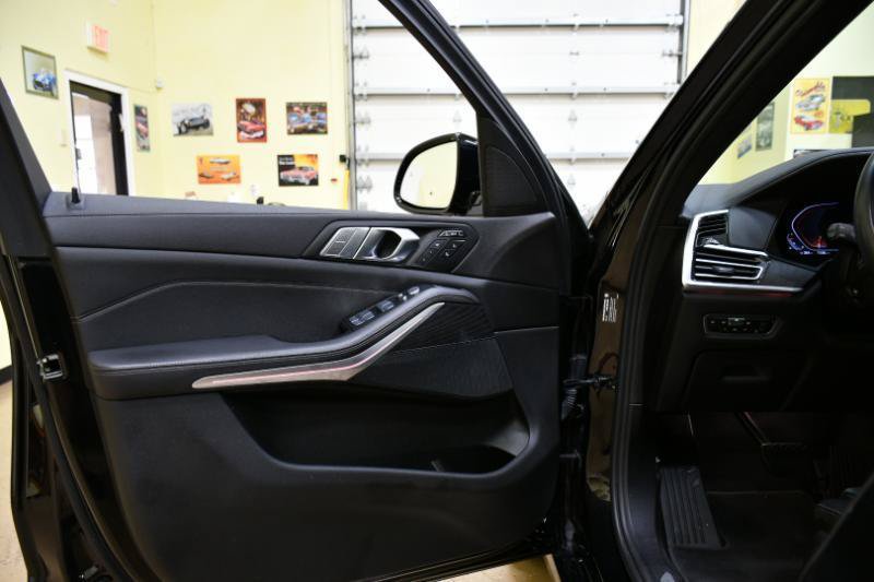 Used 2022 BMW X7 xDrive40i w/ Premium Package AWD/4WD image 26
