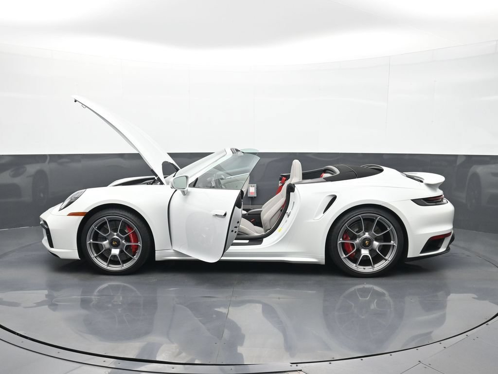 Certified 2024 Porsche 911 Turbo AWD/4WD image 26