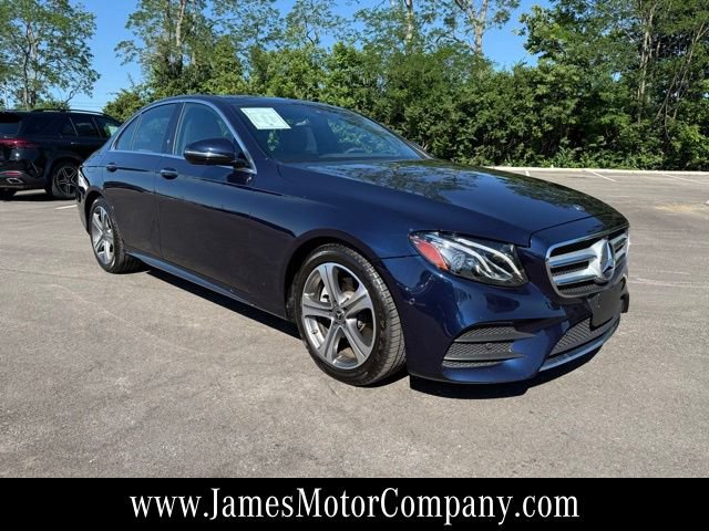 Used 2019 Mercedes-Benz E 300 4MATIC image 3