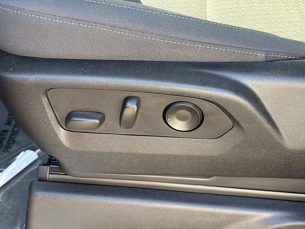Used 2022 Chevrolet Silverado 1500 RST RWD image 33