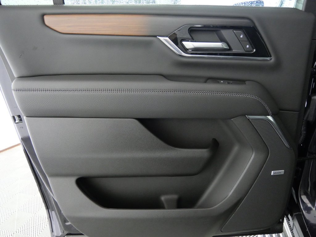 New 2026 GMC Yukon XL Denali w/ Denali Reserve Package AWD/4WD image 13