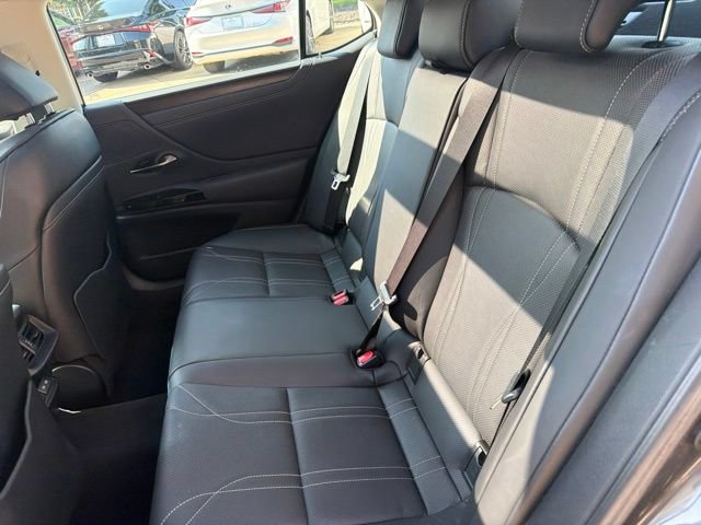 Used 2023 Lexus ES 350 w/ Accessory Package (Z2) FWD image 32