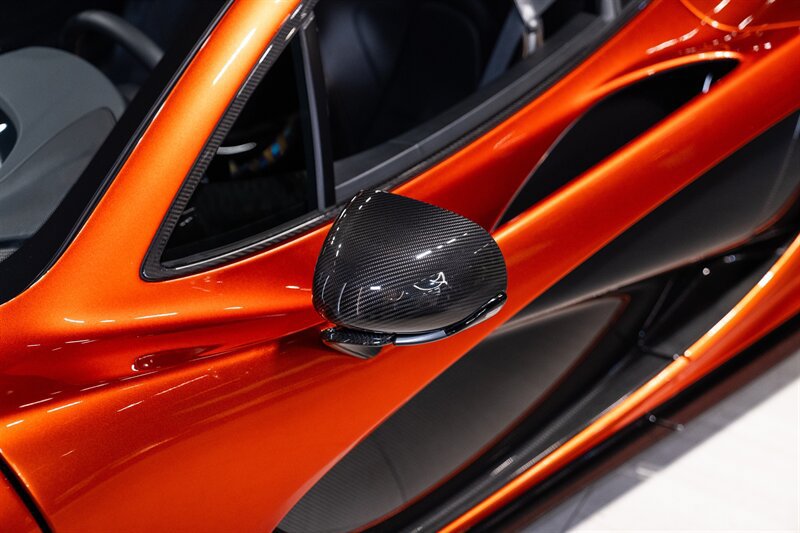 Used 2014 McLaren P1 RWD image 29
