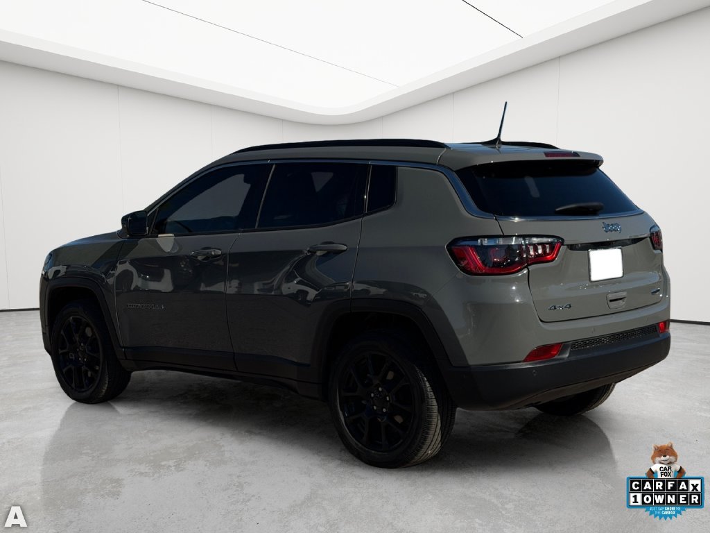 Certified 2023 Jeep Compass Latitude w/ Sun and Sound Group AWD/4WD image 6