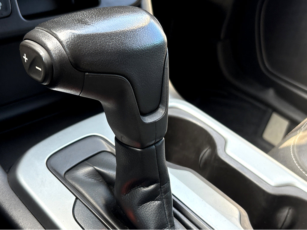 Used 2018 Chevrolet Colorado ZR2 image 15