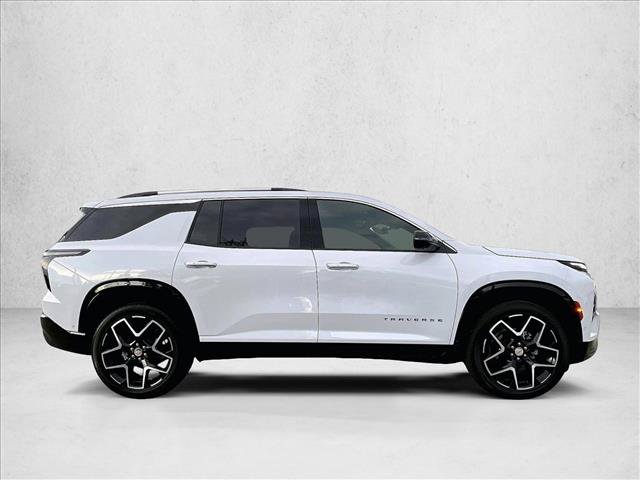 Used 2026 Chevrolet Traverse High Country FWD image 5