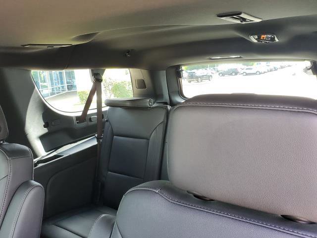 New 2025 Chevrolet Suburban LT w/ Comfort Package image 30